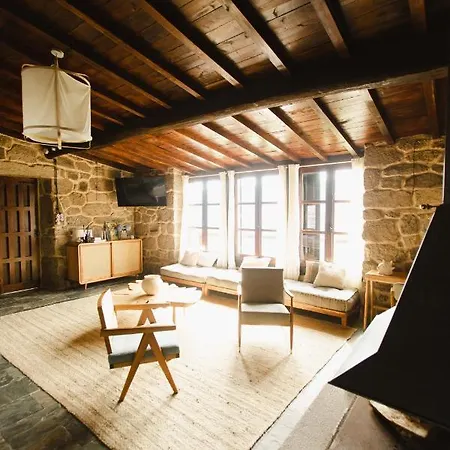 Apedeceo Belesar Villa, Ribeira Sacra, Galicia *