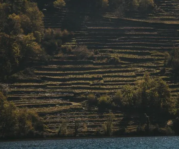 Apedeceo Belesar Villa, Ribeira Sacra, Galicia Villa