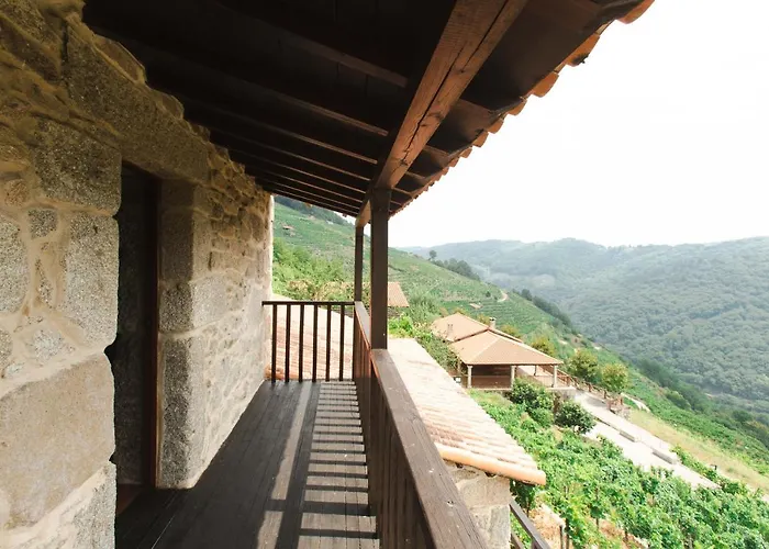 Apedeceo Belesar Villa, Ribeira Sacra, Galicia *